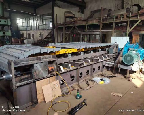 Apron Feeder in Cement Plant