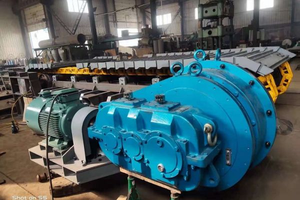 What Advantages Do Apron Feeders Offer for High-Temperature Material Handling