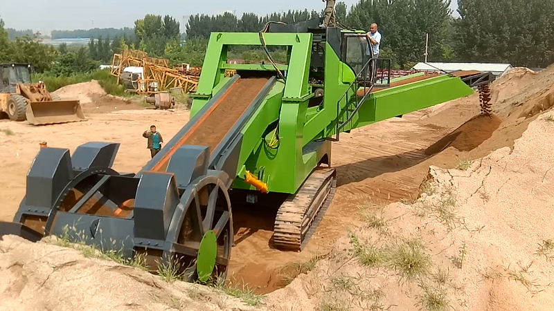 JXLQ-500 Crawler mobile double bucket wheel JXLQ-500 Crawler mobile double bucket wheel