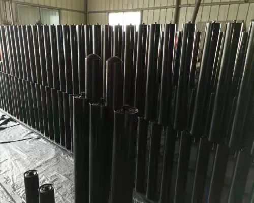 Conveyor belt idler roller