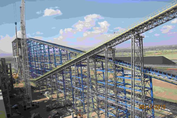 Design and Application of a Comprehensive Coal Spillage Handling System for Downwards Transportation Belt Conveyor 
